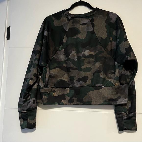 Nike | Camo Sweatshirt - Picture 7 of 13
